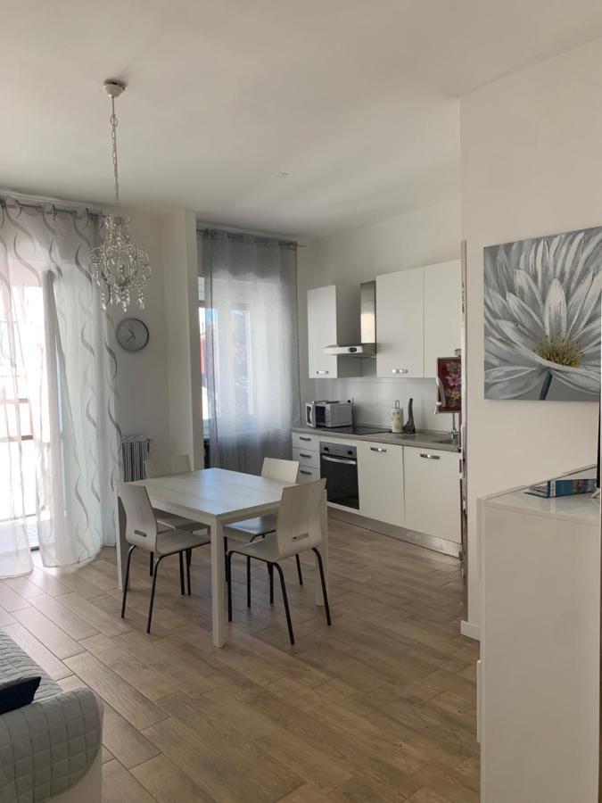 Maison Sophie Arona Exteriör bild